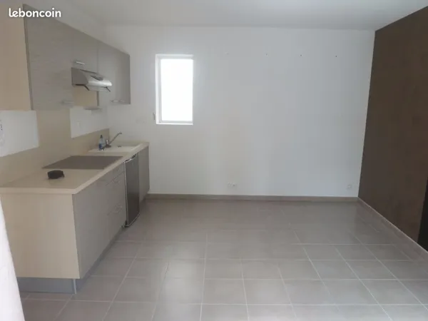 Studio 1 pièce 25 m²