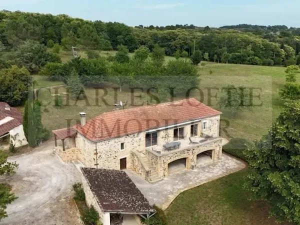 Propriété 9 pièces 215 m²