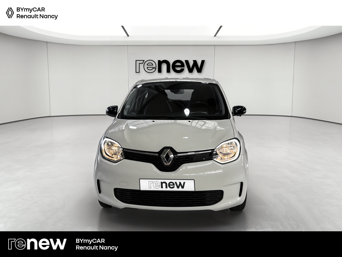 Renault Twingo III E-Tech — photo 7