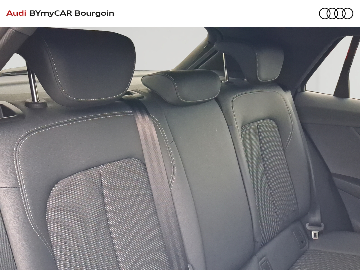 Audi Q2 35 TFSI 150 S tronic 7 — photo 18