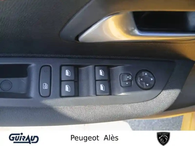 Peugeot 208 electrique 50 kwh 136ch — photo 12