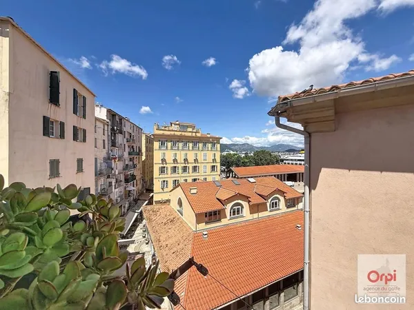 Appartement 2 pièces 61 m²