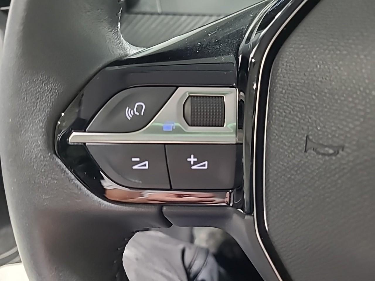 Peugeot 208 puretech 75 s&s bvm5 active — photo 19