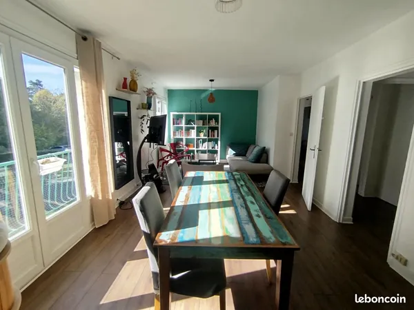 Appartement T3 70m2 - Rénové - Traversant et sans vis-à-vis