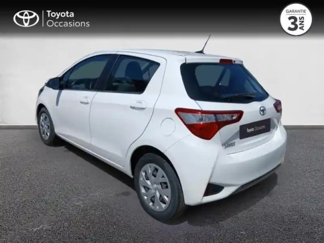 Toyota Yaris 70 vvt-i ultimate 5p — photo 2