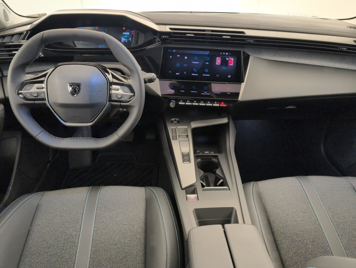 Peugeot 308 SW — photo 13