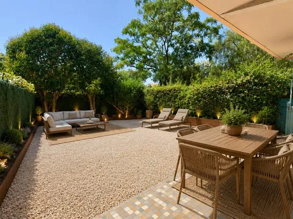 Rez de jardin - T3 - Parking - Olbius riquier