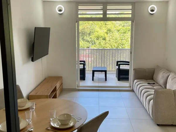 Superbe appartement proche du CHU de la Meynard