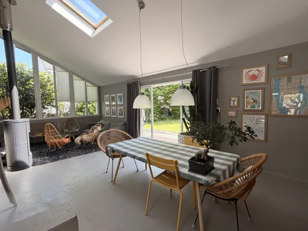 Maison familiale 5 chambres avec jardin proche du port Quartie