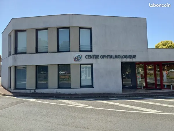 Local commercial 200 m² COUTRAS