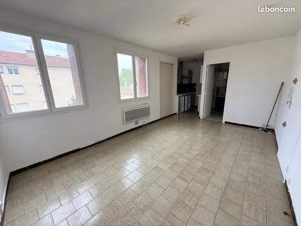 Studio 1 pièce 24 m²
