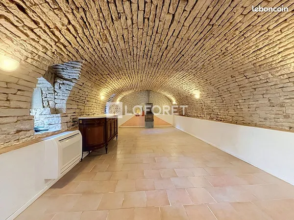 Maison 8 pièces 217 m²