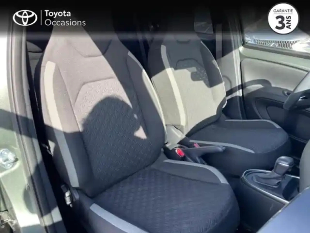 Toyota Aygo x 1.0 vvt-i 72ch design s-cvt — photo 6