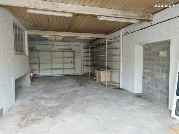 Local d’activité et entrepôt Location Loos-en-Gohelle 1p 90m² 700€