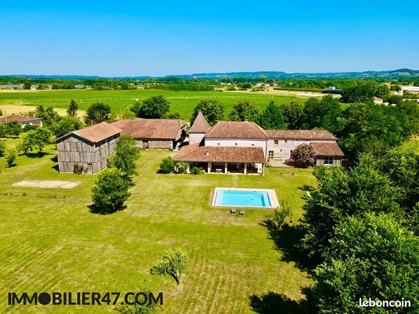 Propriété 9 pièces 401 m²