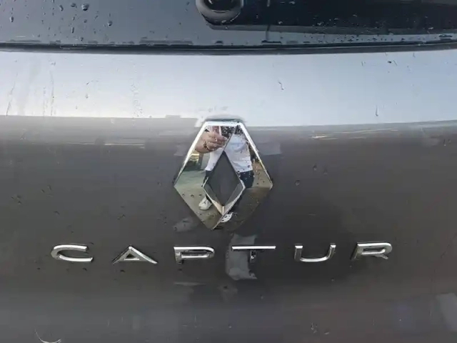 Renault Captur tce 130 edc fap — photo 22