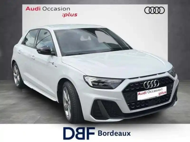Audi A1 30 tfsi 116 ch s tronic 7 s line — photo 6