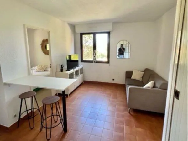 T2 meublé + parking privé (charges incluses)