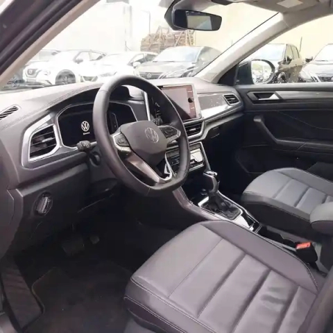 Volkswagen T-Roc 1.5 tsi evo 150 start/stop dsg7 — photo 1