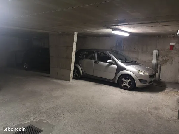 Garage parking montchat