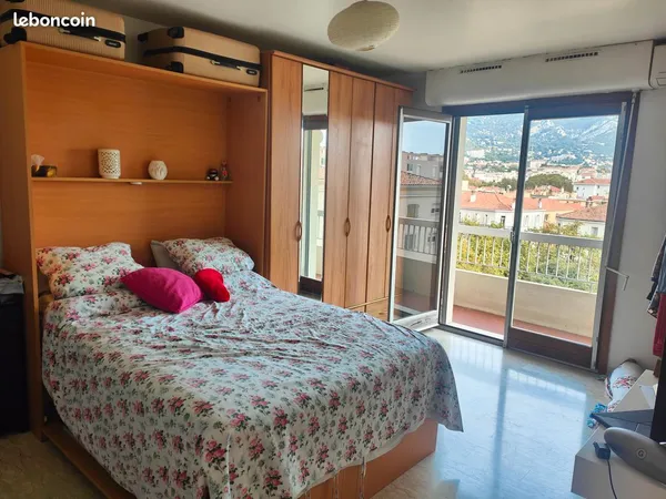 T2 meublé 35m2 Place d'Espagne TOULON