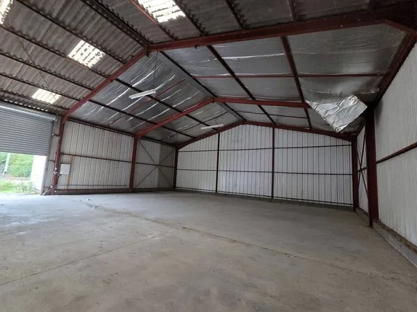 Local d'activité 350 m²