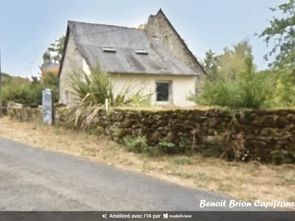 Maison en pierre de 55 m² avec jardin et terrasse- le Tiercent