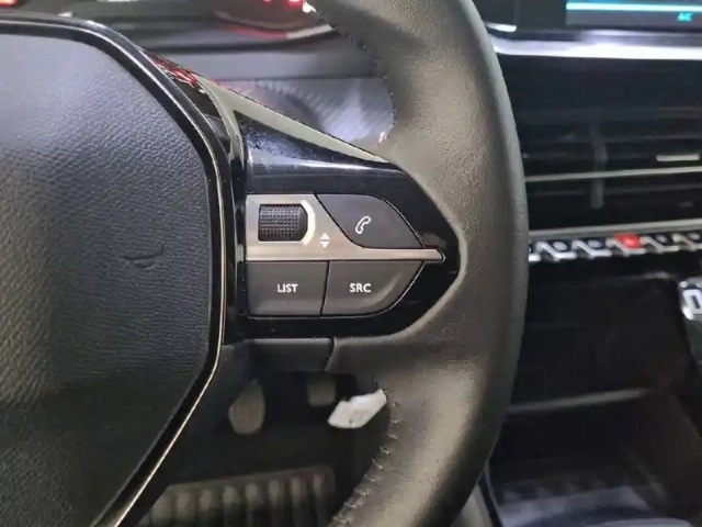 Peugeot 208 puretech 75 s&amp;s bvm5 — photo 21