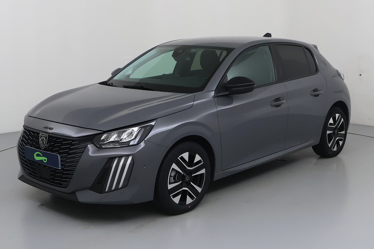 Peugeot 208 — photo 1