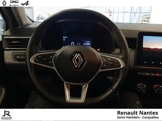 Renault Clio 1.0 tce 90ch evolution — photo 29