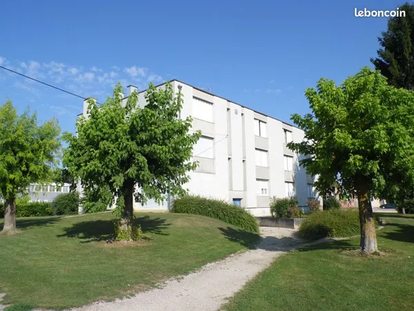 Studio 1 pièce 26 m²