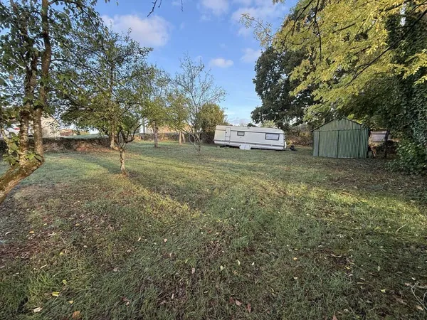Terrain constructible 720 m²