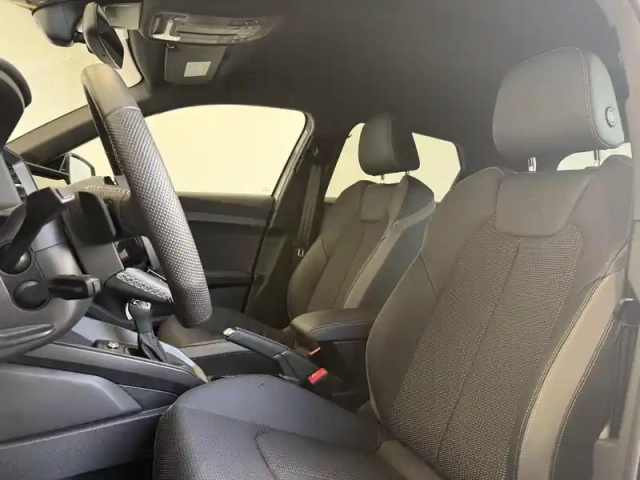 Audi A1 sportback 35 tfsi 150 ch s tronic 7 — photo 31