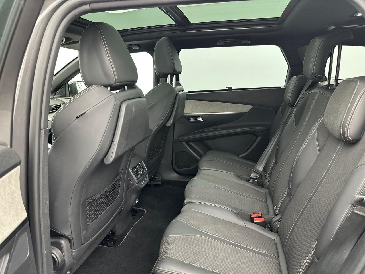 Peugeot 5008 puretech 130ch s&s eat8 gt — photo 12