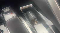 Peugeot 3008 HYBRID 225ch Allure Pack e-EAT8 — photo 16