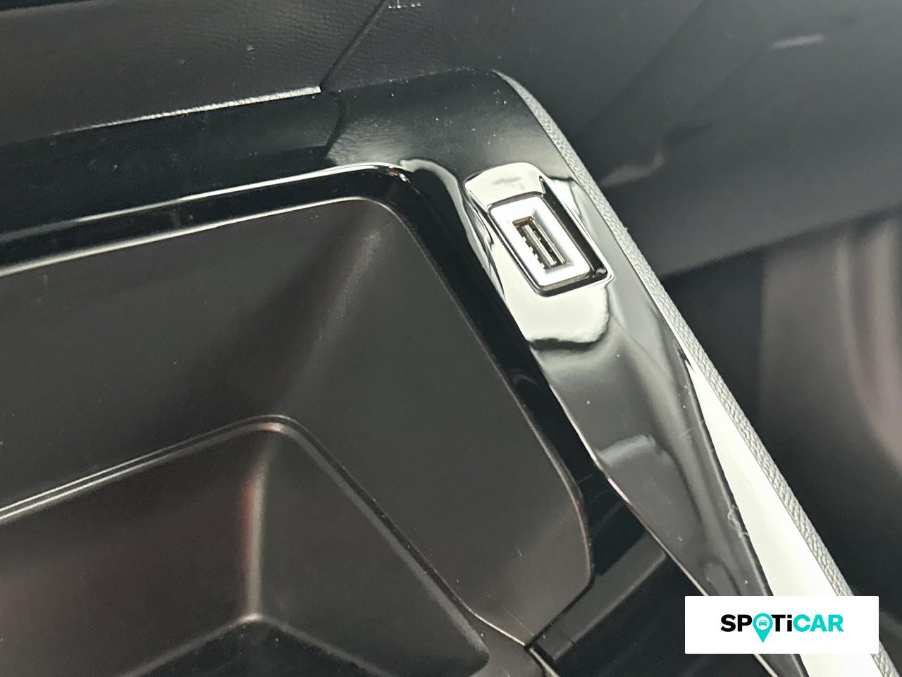 Peugeot 2008 1.2 puretech 130ch s&s style eat8 — photo 19