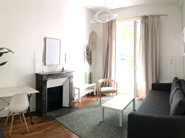 Nantes centre -27m2- meublé