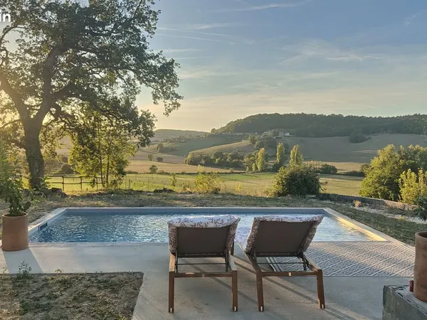 Propriété en pierre rénovée et climatisée, piscine, vue panoramique