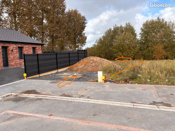 Terrain 584 m² Curgies
