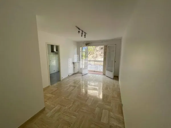Studio 1 pièce 26 m²