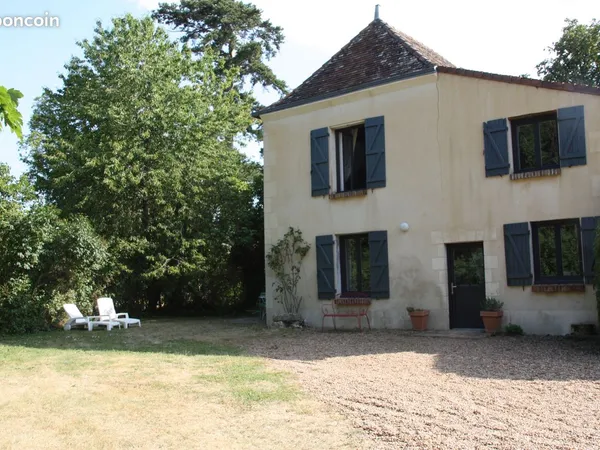 Maison à AZE