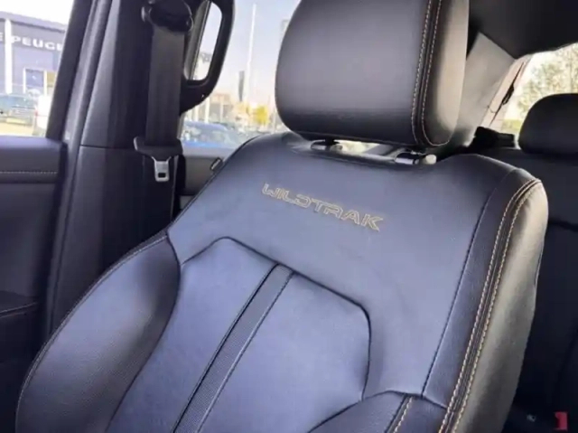 Ford Ranger 3.0 ecoblue v6 240ch stop&amp;start double cabine wildtrak e-4wd bva10 — photo 8