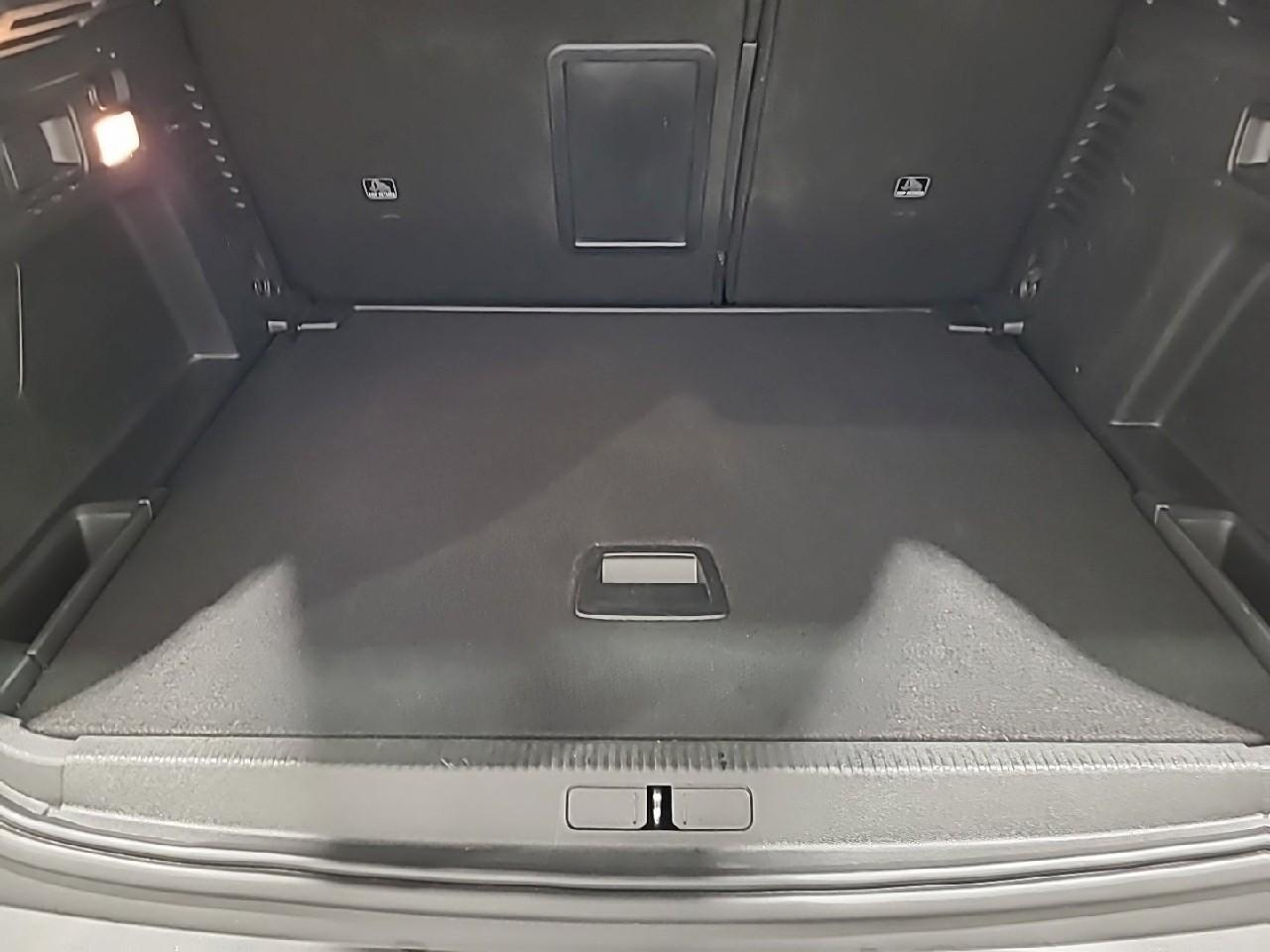 Peugeot 3008 bluehdi 130ch s&s eat8 allure pack — photo 14