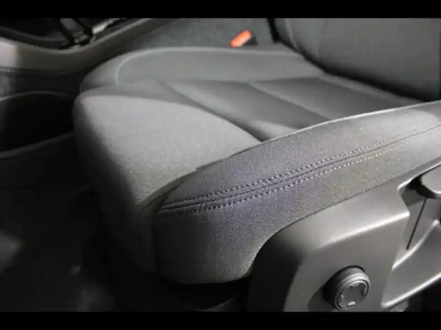 Volvo C40 recharge extended range 252ch plus — photo 25