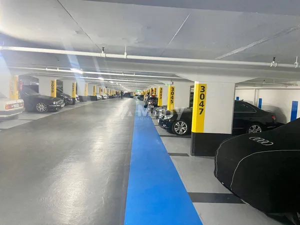 Parking 14 m²