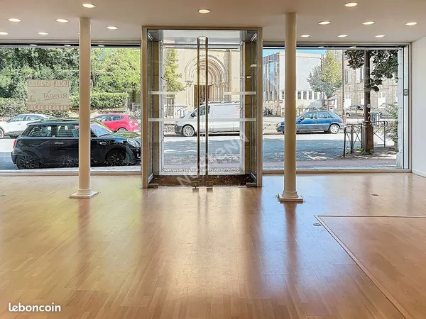 Local commercial 150 m² BRIVE LA GAILLARDE