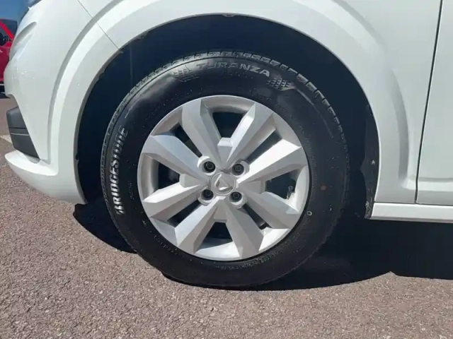 Dacia Sandero eco-g 100 — photo 19