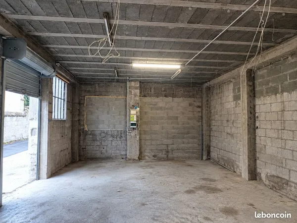 Dépôt centre ville de Brive 70m2 Idéal Artisan