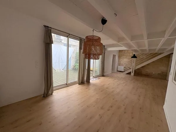 DUPLEX/ terrasse Bordeaux Victoire