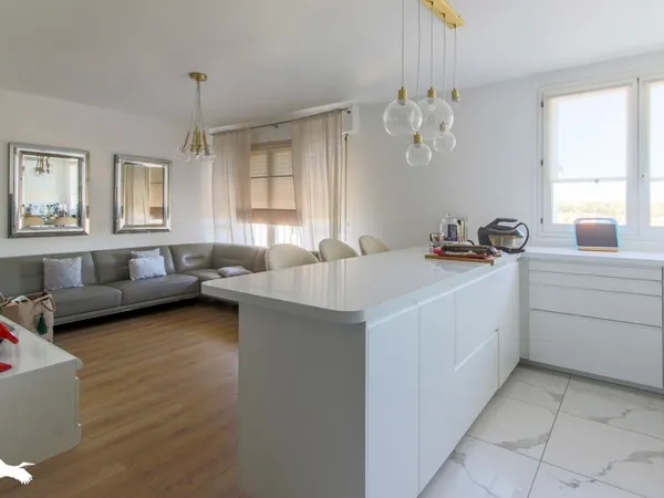 Appartement 3 pièces 8 m²